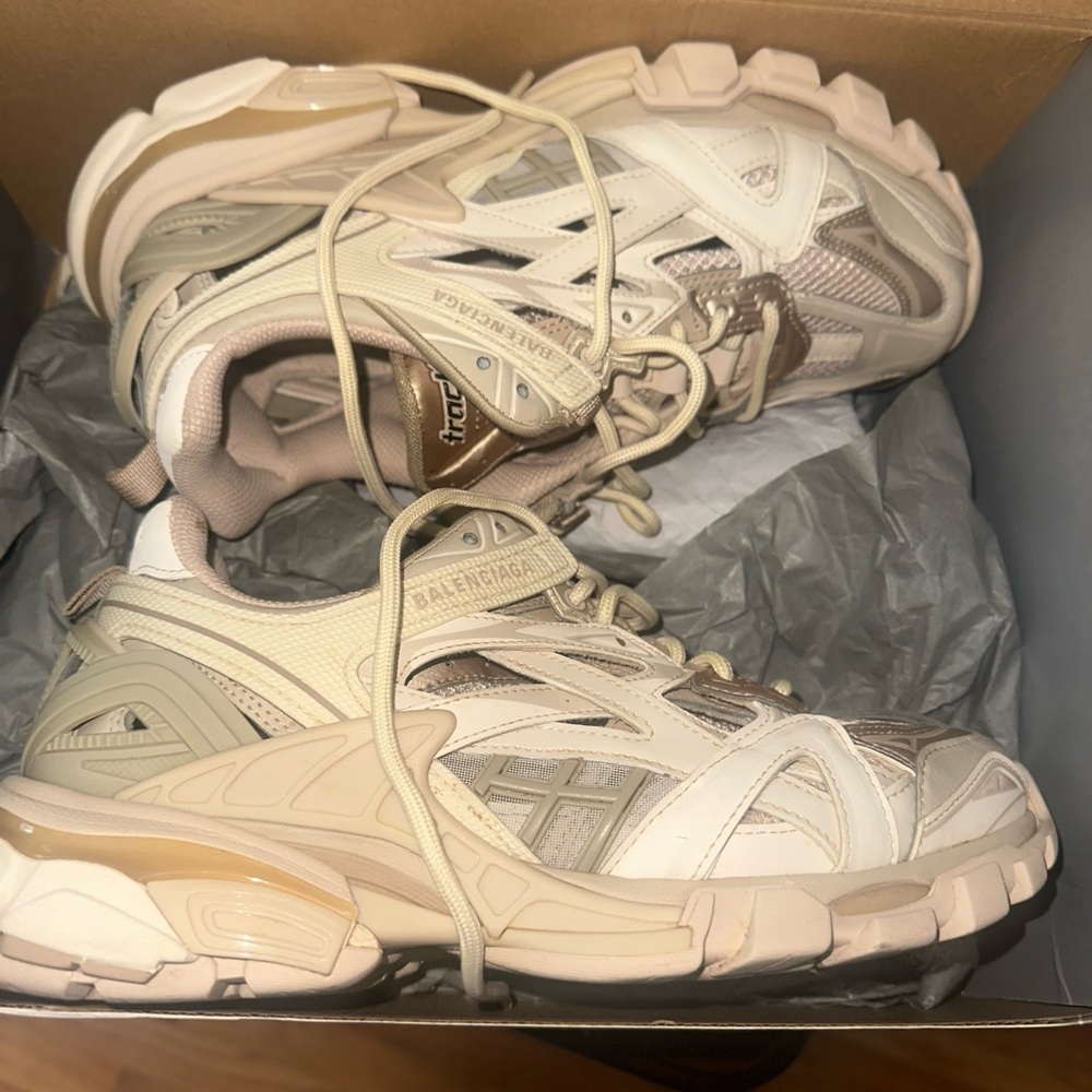 Balenciaga Track 2 Sneaker